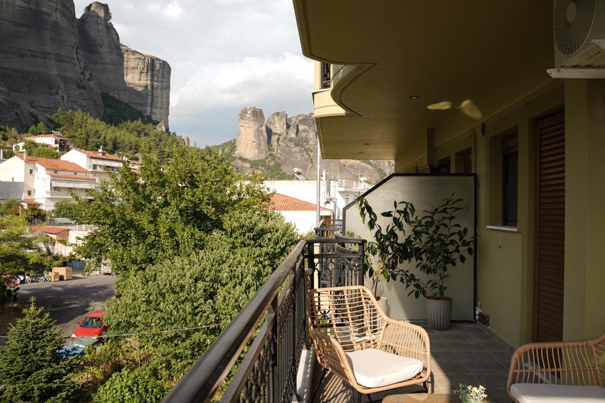 Grand View Suites Meteora กาลัมปากา ภายนอก รูปภาพ